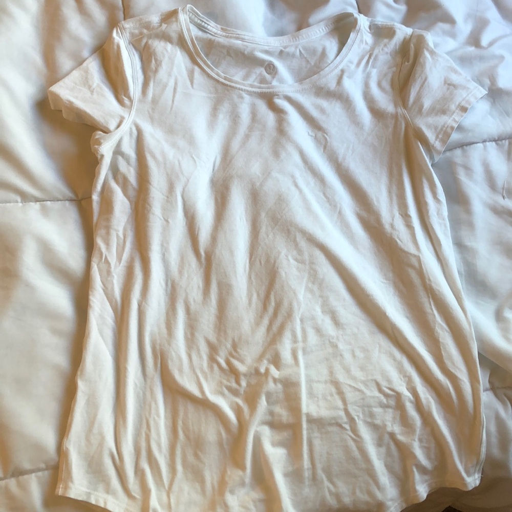 Cool Lululemon white athletic shirt
